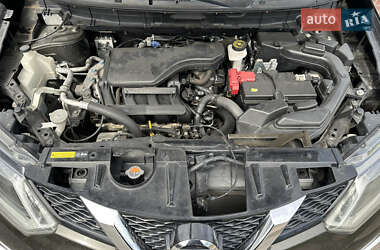 Внедорожник / Кроссовер Nissan X-Trail 2014 в 