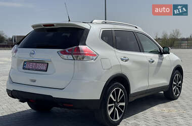 Внедорожник / Кроссовер Nissan X-Trail 2017 в 