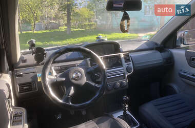 Внедорожник / Кроссовер Nissan X-Trail 2004 в 