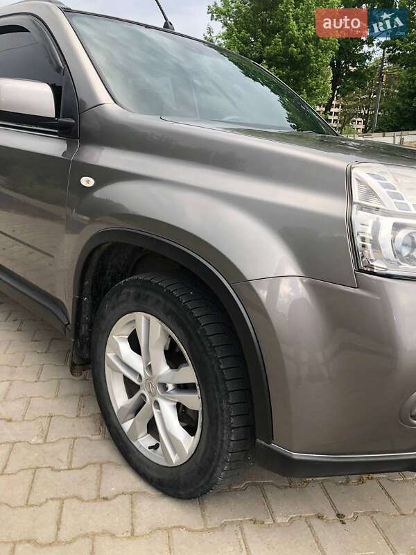 Позашляховик / Кросовер Nissan X-Trail 2012 в Тернополі