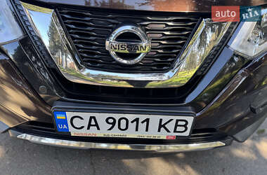 Позашляховик / Кросовер Nissan X-Trail 2021 в 