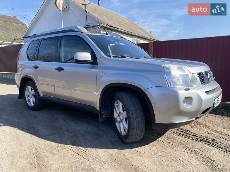 Позашляховик / Кросовер Nissan X-Trail 2008 в Малині