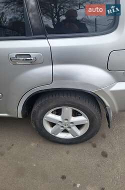 Позашляховик / Кросовер Nissan X-Trail 2006 в Сумах