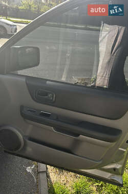 Внедорожник / Кроссовер Nissan X-Trail 2005 в 