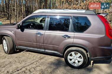 Позашляховик / Кросовер Nissan X-Trail 2007 в 
