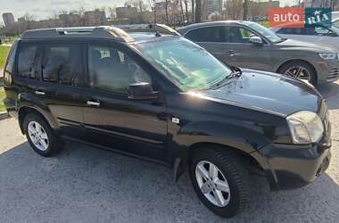 Позашляховик / Кросовер Nissan X-Trail 2005 в 