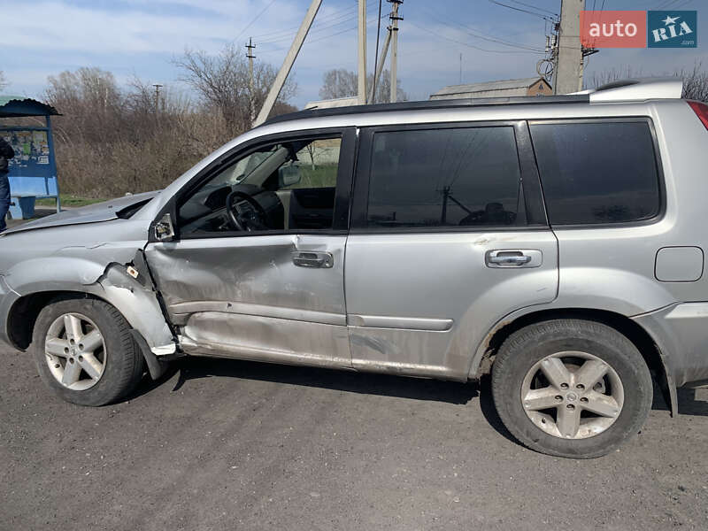 Внедорожник / Кроссовер Nissan X-Trail 2003 в Запорожье