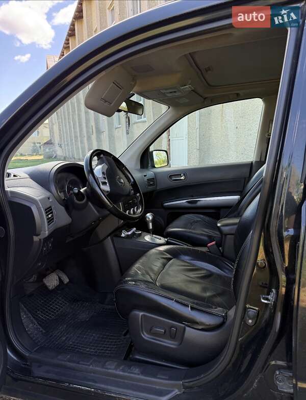 Позашляховик / Кросовер Nissan X-Trail 2008 в Косові