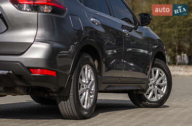 Позашляховик / Кросовер Nissan X-Trail 2021 в 