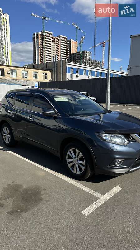 Позашляховик / Кросовер Nissan X-Trail 2016 в 