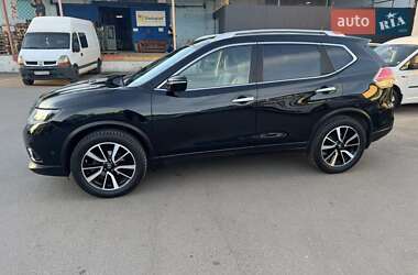Внедорожник / Кроссовер Nissan X-Trail 2015 в 