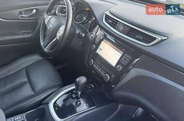 Внедорожник / Кроссовер Nissan X-Trail 2015 в 