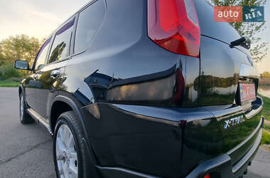 Позашляховик / Кросовер Nissan X-Trail 2012 в 