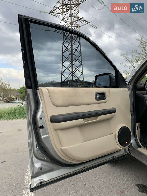 Позашляховик / Кросовер Nissan X-Trail 2002 в Харкові