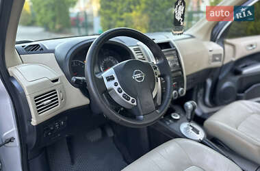 Позашляховик / Кросовер Nissan X-Trail 2011 в 