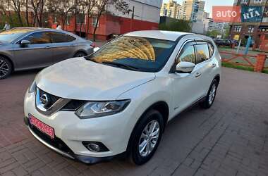 Внедорожник / Кроссовер Nissan X-Trail 2015 в Киеве