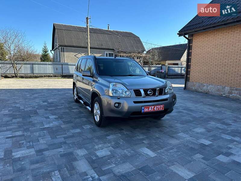 Внедорожник / Кроссовер Nissan X-Trail 2008 в 