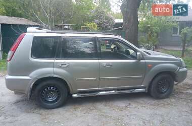 Внедорожник / Кроссовер Nissan X-Trail 2002 в 