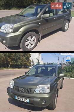 Позашляховик / Кросовер Nissan X-Trail 2004 в 
