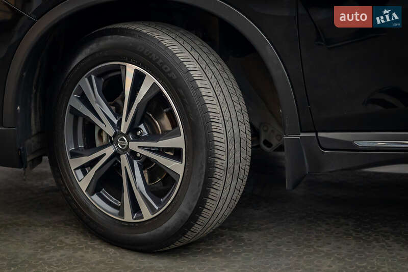 Внедорожник / Кроссовер Nissan X-Trail 2019 в Киеве