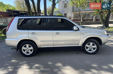 Внедорожник / Кроссовер Nissan X-Trail 2006 в 