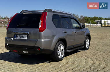 Позашляховик / Кросовер Nissan X-Trail 2011 в 