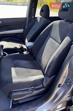 Позашляховик / Кросовер Nissan X-Trail 2011 в 