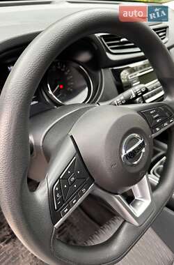 Внедорожник / Кроссовер Nissan X-Trail 2021 в 