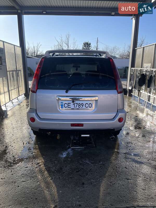 Внедорожник / Кроссовер Nissan X-Trail 2005 в Косове