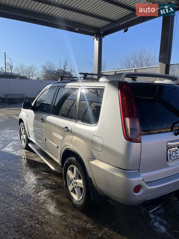 Внедорожник / Кроссовер Nissan X-Trail 2005 в Косове