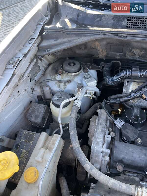 Внедорожник / Кроссовер Nissan X-Trail 2005 в Косове