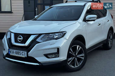Внедорожник / Кроссовер Nissan X-Trail 2018 в 