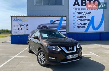 Внедорожник / Кроссовер Nissan X-Trail 2018 в 