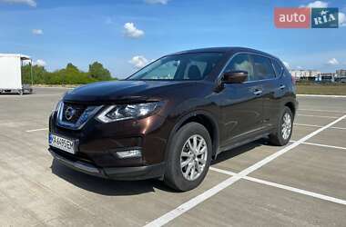 Внедорожник / Кроссовер Nissan X-Trail 2018 в 