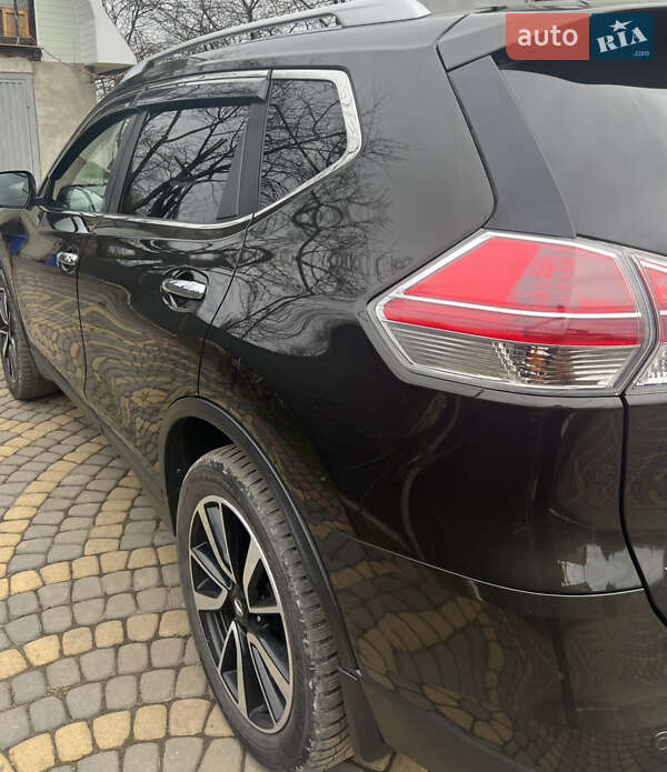 Позашляховик / Кросовер Nissan X-Trail 2017 в Коломиї