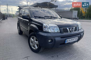 Внедорожник / Кроссовер Nissan X-Trail 2004 в Киеве