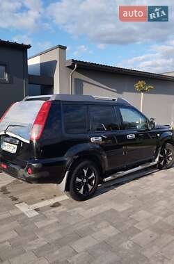 Позашляховик / Кросовер Nissan X-Trail 2005 в 
