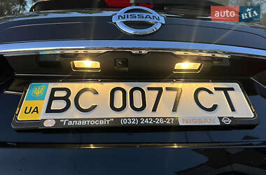 Внедорожник / Кроссовер Nissan X-Trail 2017 в 