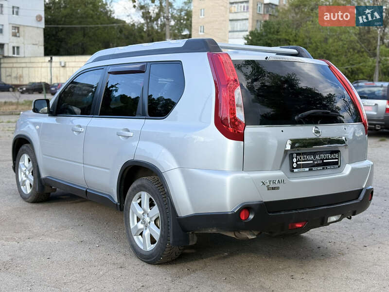 Внедорожник / Кроссовер Nissan X-Trail 2011 в Полтаве