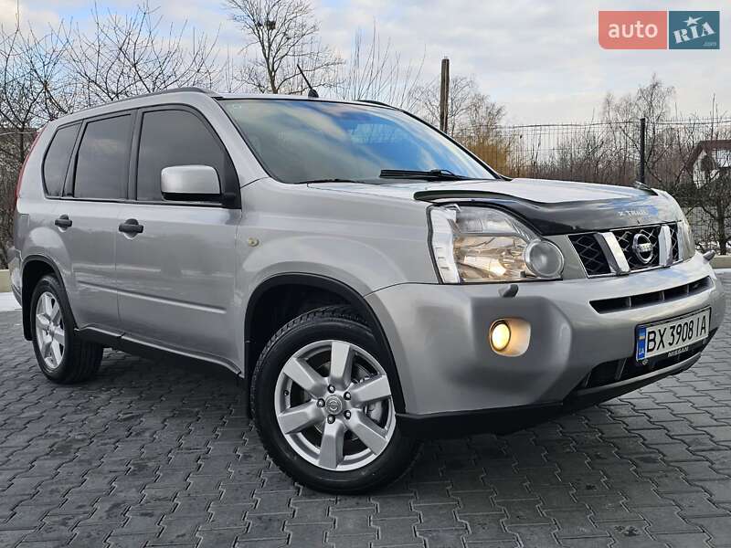 Внедорожник / Кроссовер Nissan X-Trail 2010 в Житомире