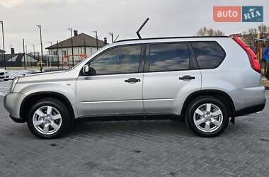 Позашляховик / Кросовер Nissan X-Trail 2010 в 