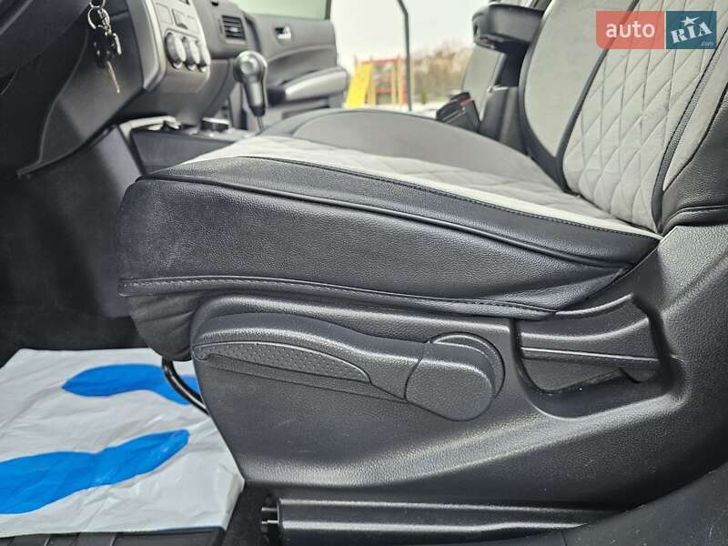 Внедорожник / Кроссовер Nissan X-Trail 2010 в Житомире