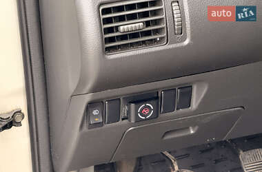 Позашляховик / Кросовер Nissan X-Trail 2006 в 