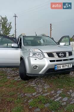 Позашляховик / Кросовер Nissan X-Trail 2011 в 