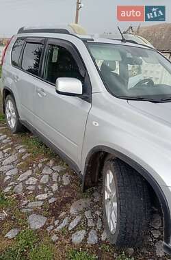 Позашляховик / Кросовер Nissan X-Trail 2011 в 