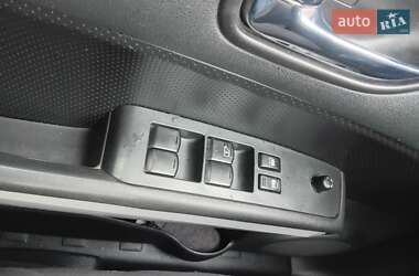 Позашляховик / Кросовер Nissan X-Trail 2011 в 