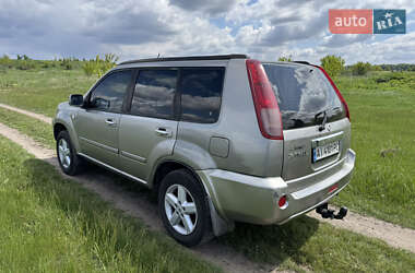 Внедорожник / Кроссовер Nissan X-Trail 2006 в 