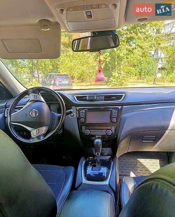 Позашляховик / Кросовер Nissan X-Trail 2015 в Броварах