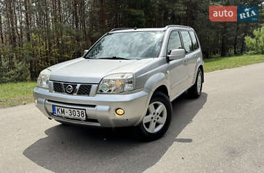 Внедорожник / Кроссовер Nissan X-Trail 2004 в Харькове