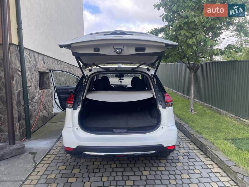 Позашляховик / Кросовер Nissan X-Trail 2019 в Кам'янці-Бузькій